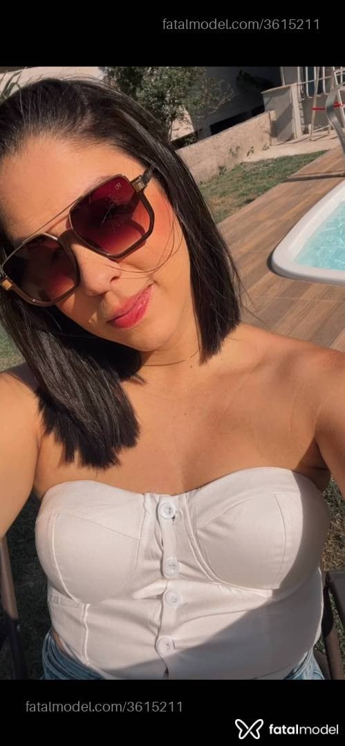 Acompanhante mulher morena (o) de olhos castanhos - Mirela