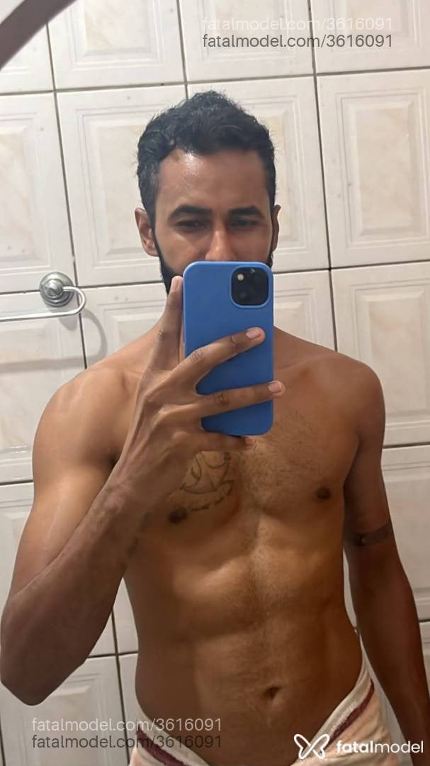 Acompanhante homem morena (o) de olhos castanhos - Luccas Schimitt