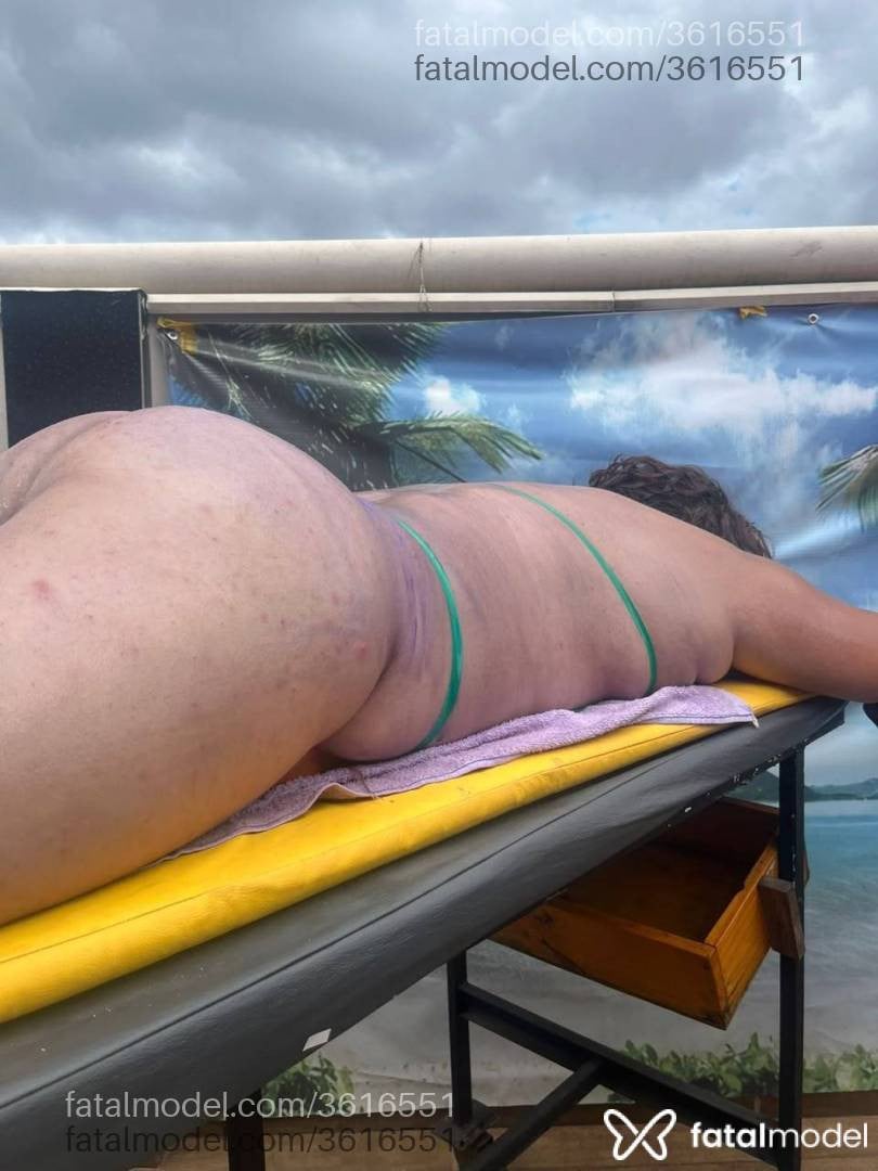 Acompanhante mulher trans loira (o) de olhos verdes - Bruninha