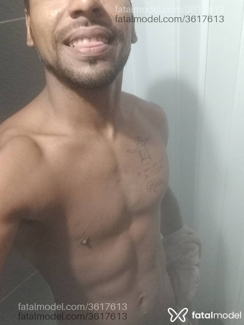 Acompanhante homem morena (o) de olhos castanhos - Negooh Posturado