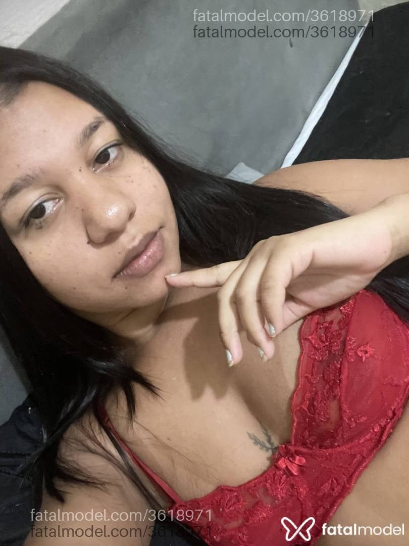 Acompanhante mulher morena (o) de olhos pretos - Sabrina Santos