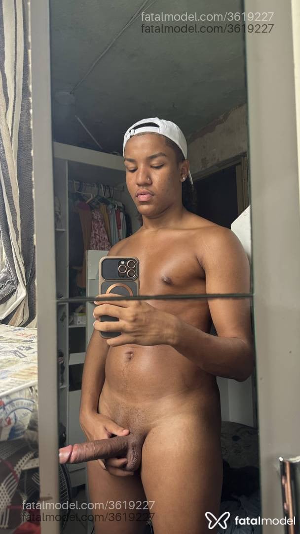 Acompanhante homem morena (o) de olhos pretos - Deivin