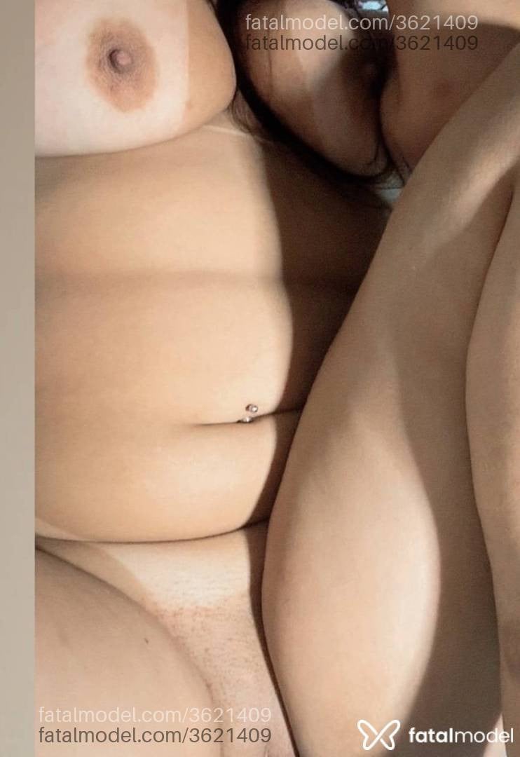 Acompanhante mulher morena (o) de olhos mel - Patrícia