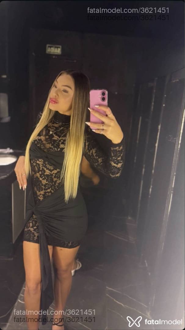 Acompanhante mulher loira (o) de olhos verdes - Nicole