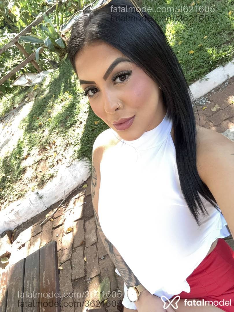 Acompanhante mulher morena (o) de olhos castanhos - Maria Julia