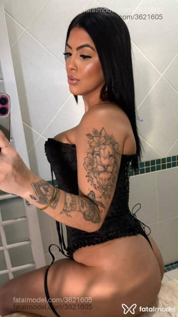 Acompanhante mulher morena (o) de olhos castanhos - Maria Julia