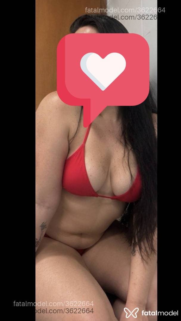 Acompanhante mulher com cabelo castanho de olhos castanhos - Yasmin Santos