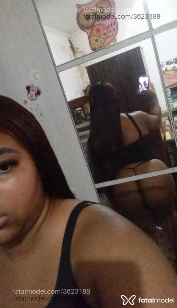 Acompanhante mulher morena (o) de olhos pretos - Morena