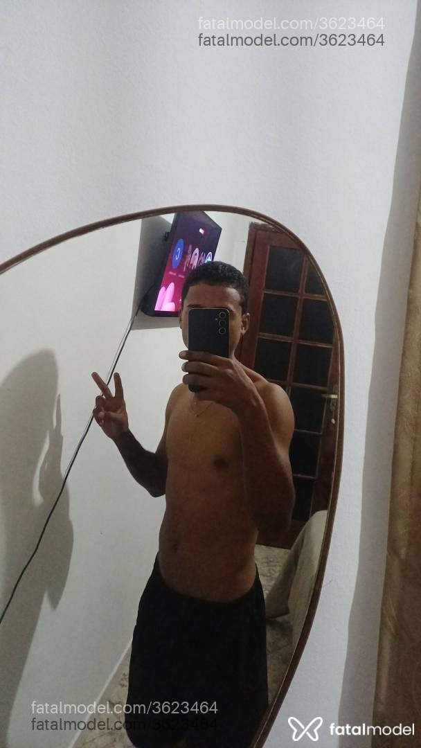 Acompanhante homem morena (o) de olhos castanhos - Liper