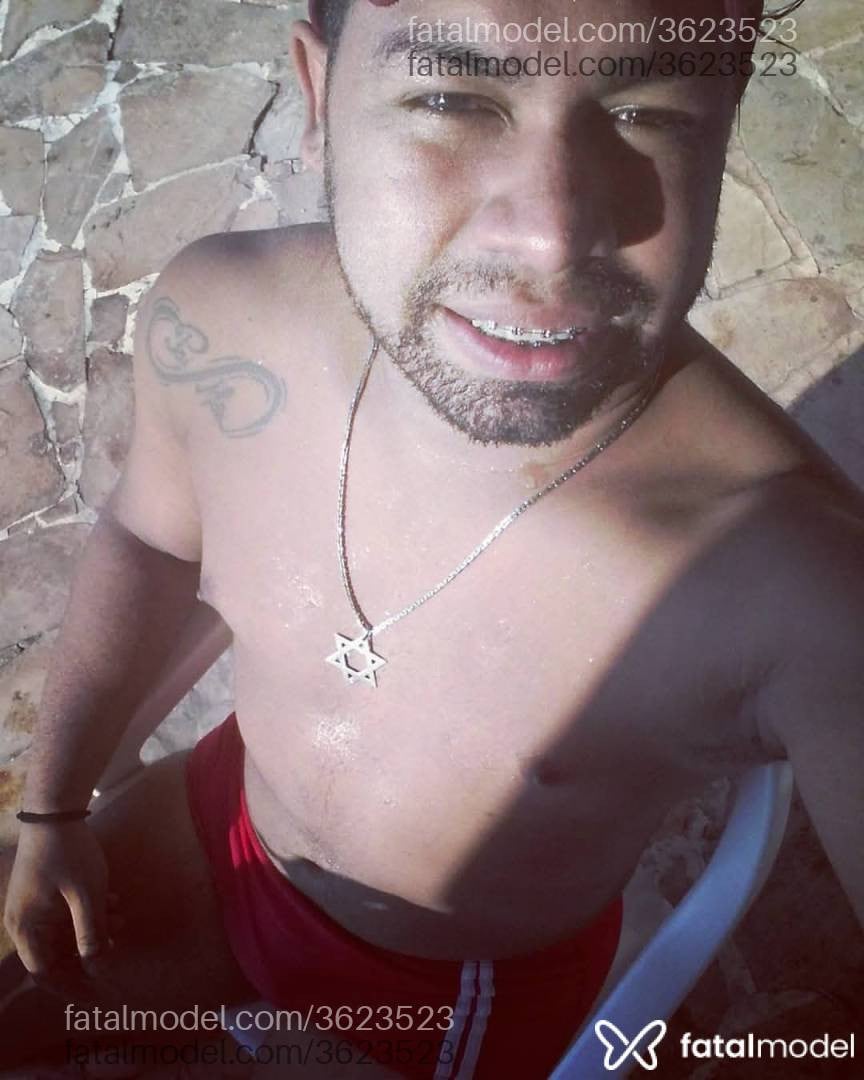 Acompanhante homem morena (o) de olhos castanhos - Aguillarversaty
