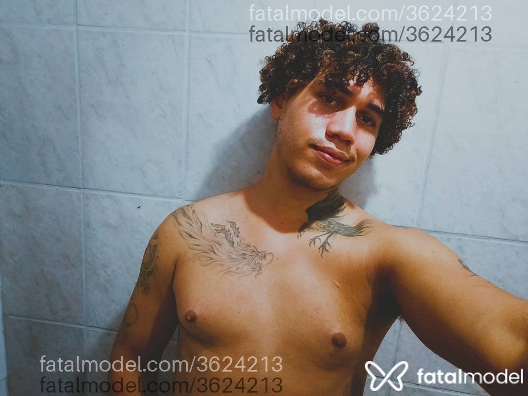 Acompanhante homem com cabelo castanho de olhos castanhos - Oliver Max