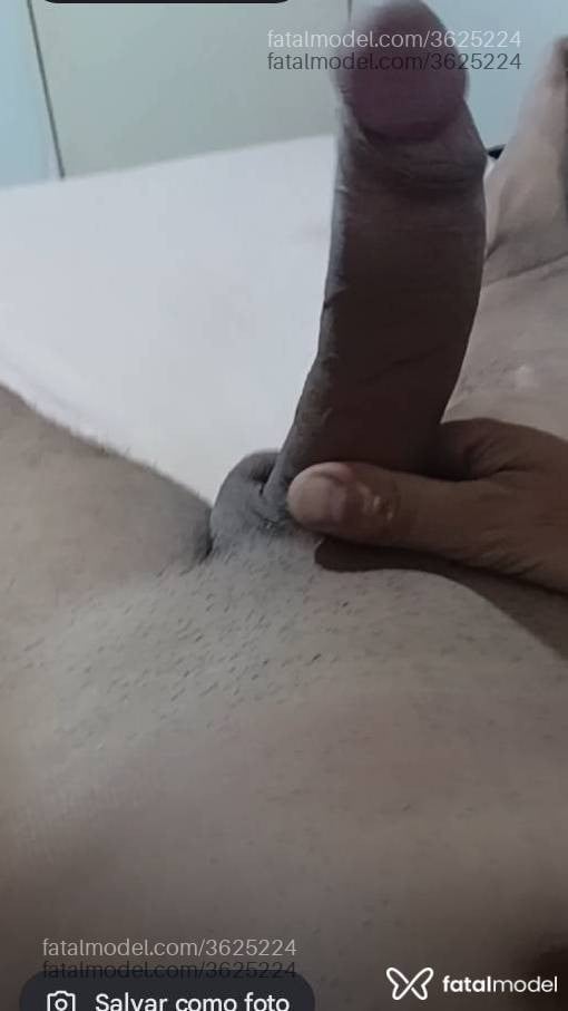 Acompanhante homem com cabelo castanho de olhos castanhos - Marcelo