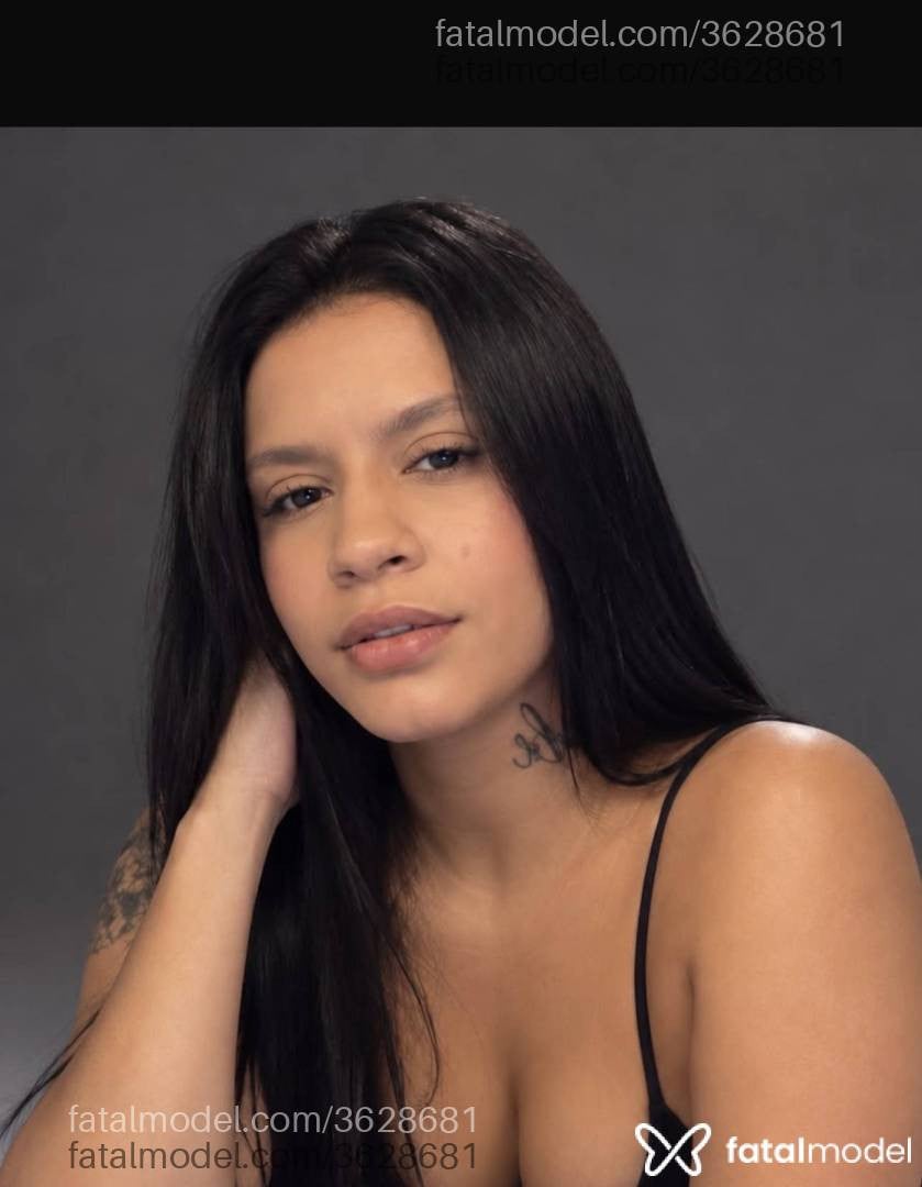 Acompanhante mulher morena (o) de olhos verdes - Sufistinhasp