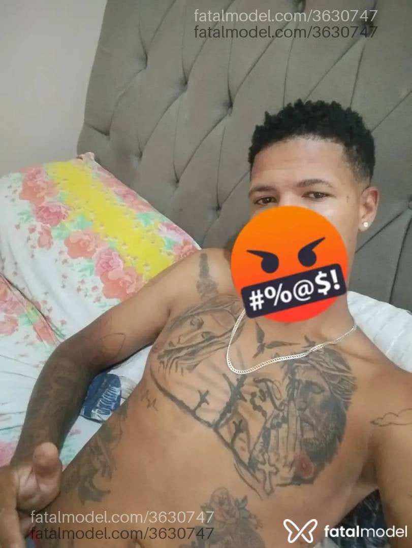 Acompanhante homem morena (o) de olhos mel - Lacoste