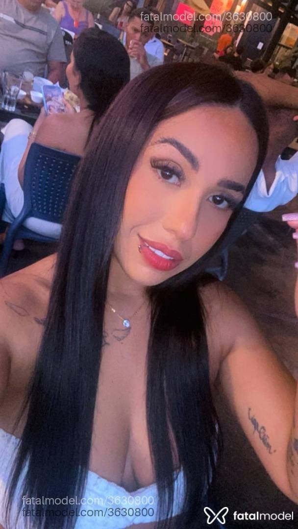Acompanhante mulher morena (o) de olhos pretos - Geovanna