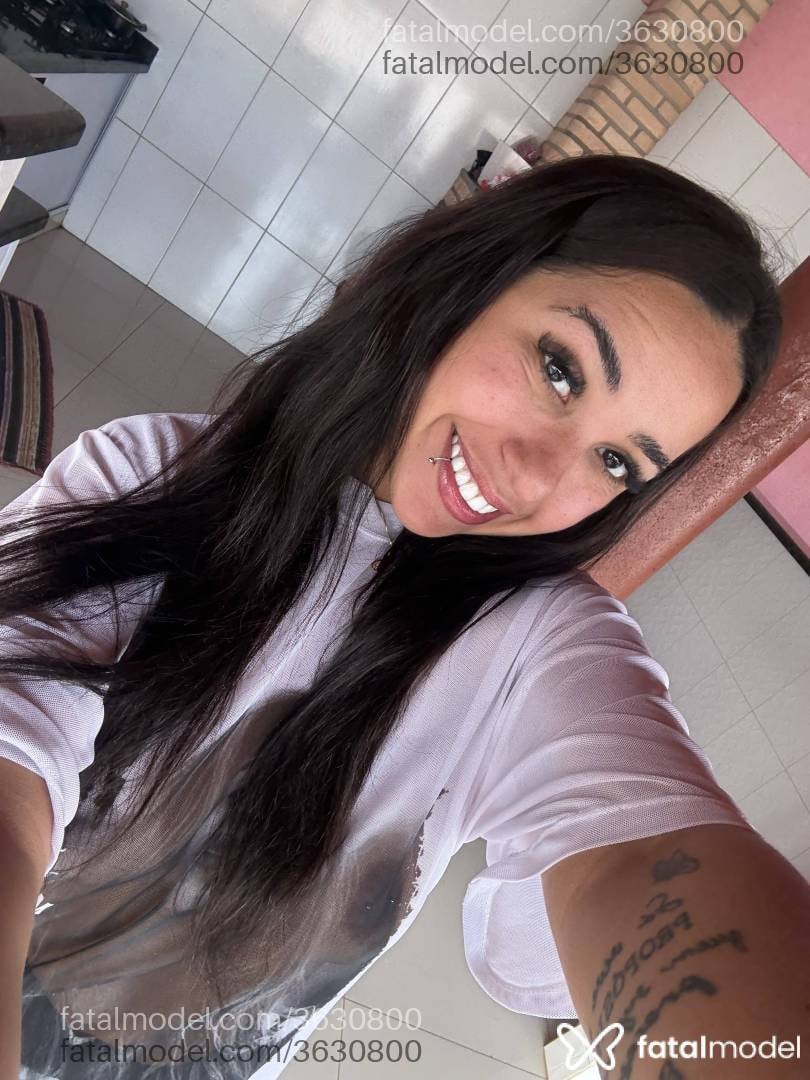 Acompanhante mulher morena (o) de olhos pretos - Geovanna