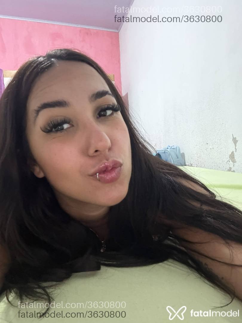 Acompanhante mulher morena (o) de olhos pretos - Geovanna