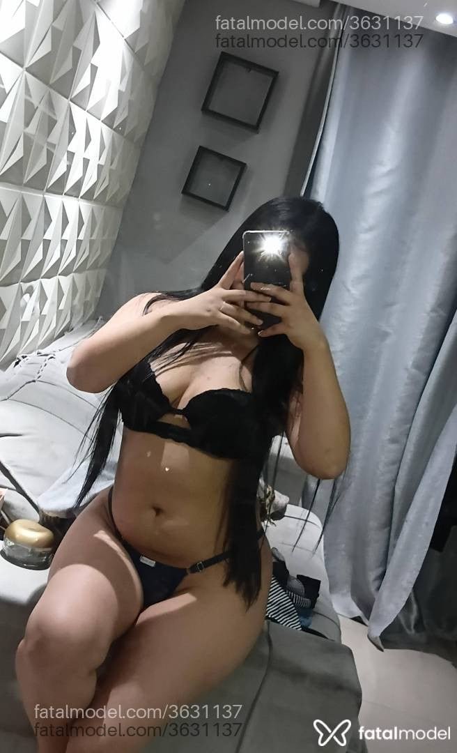 Acompanhante mulher morena (o) de olhos castanhos - Sofia
