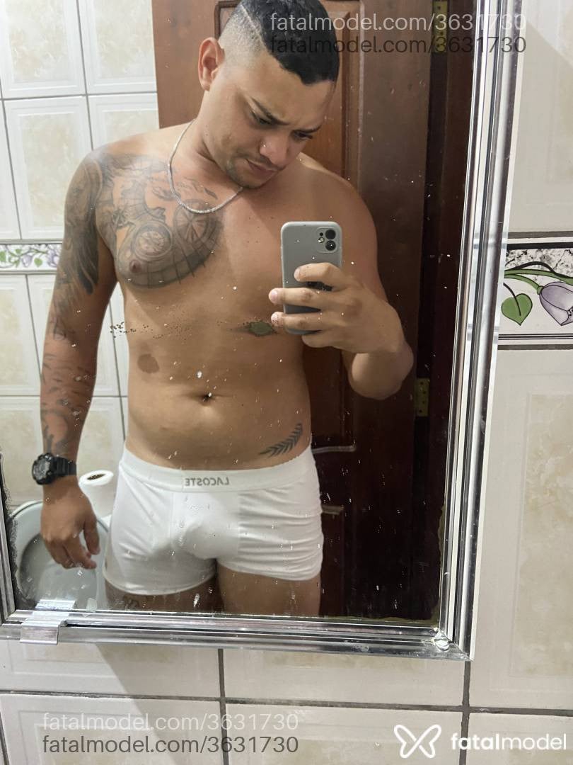 Acompanhante homem morena (o) de olhos pretos - Mathy