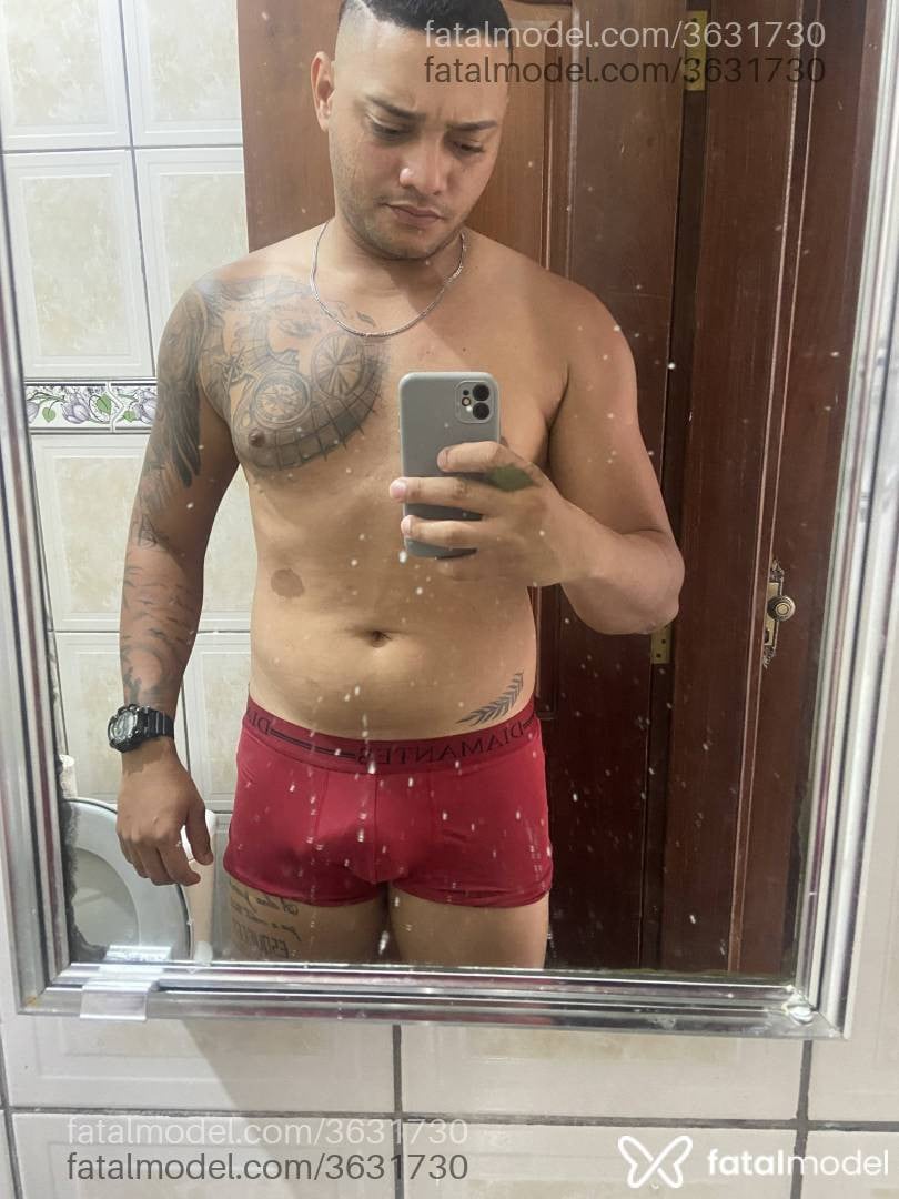 Acompanhante homem morena (o) de olhos pretos - Mathy