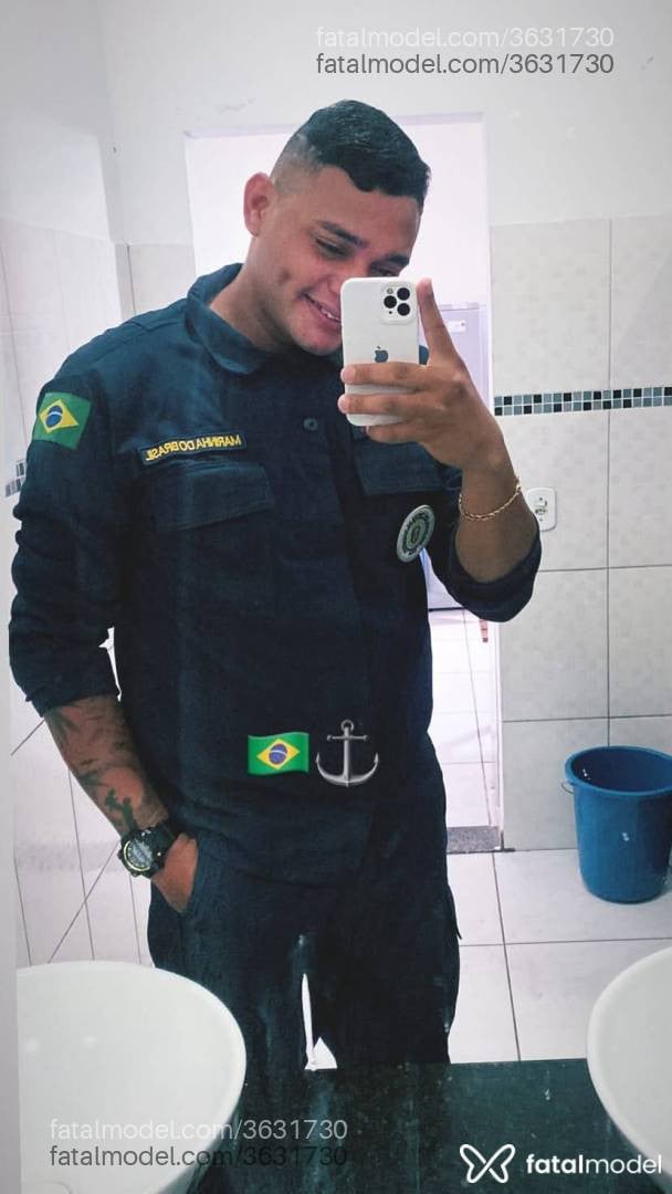 Acompanhante homem morena (o) de olhos pretos - Mathy