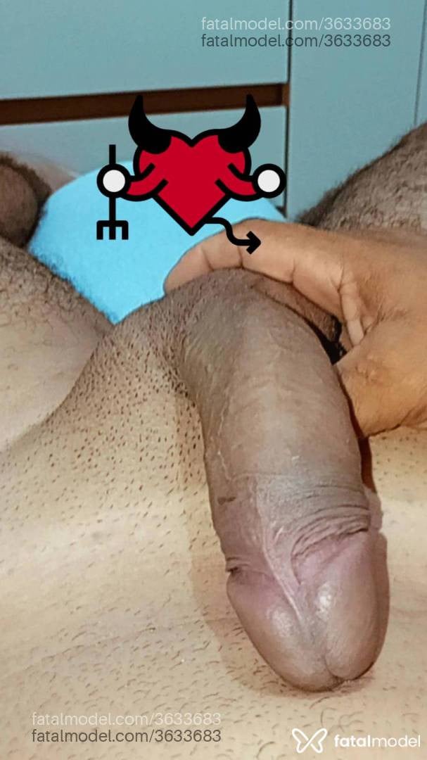 Acompanhante homem com cabelo castanho de olhos pretos - Glauberbig