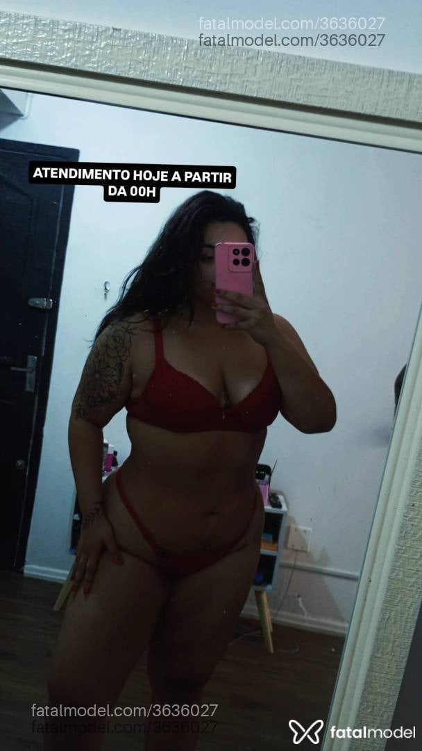 Acompanhante mulher morena (o) de olhos castanhos - Ravena