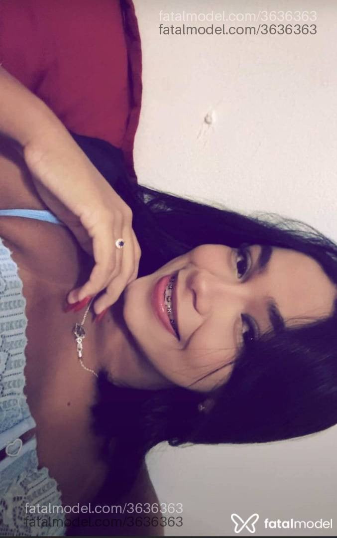 Acompanhante mulher morena (o) de olhos castanhos - Thalita Melo