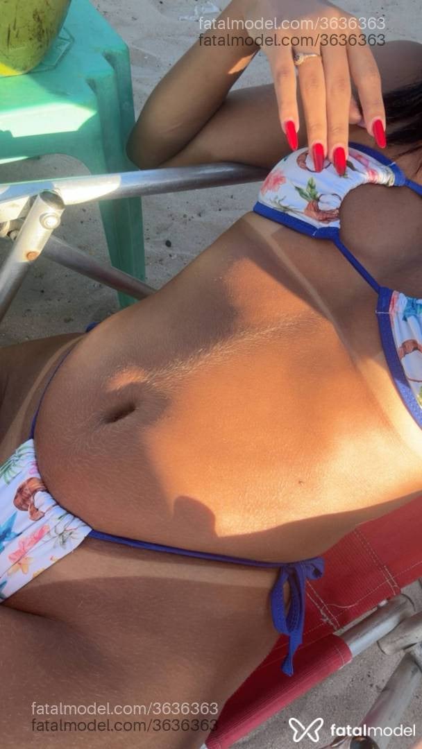 Acompanhante mulher morena (o) de olhos castanhos - Thalita Melo
