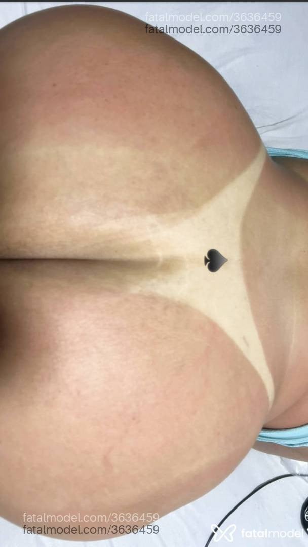 Acompanhante mulher com cabelo castanho de olhos castanhos - Júlia