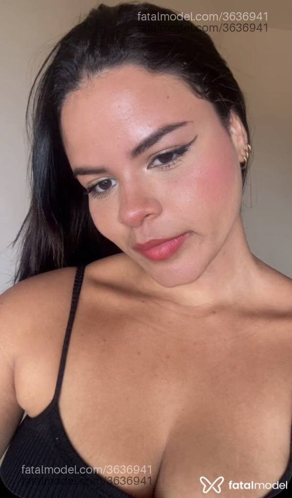 Acompanhante mulher morena (o) de olhos castanhos - Annaa