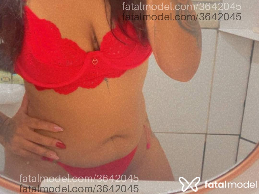 Acompanhante mulher morena (o) de olhos castanhos - Rayla