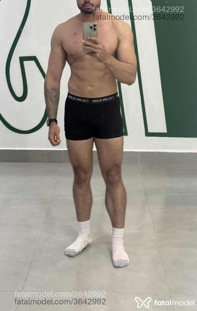 Acompanhante homem morena (o) de olhos pretos - Rafael