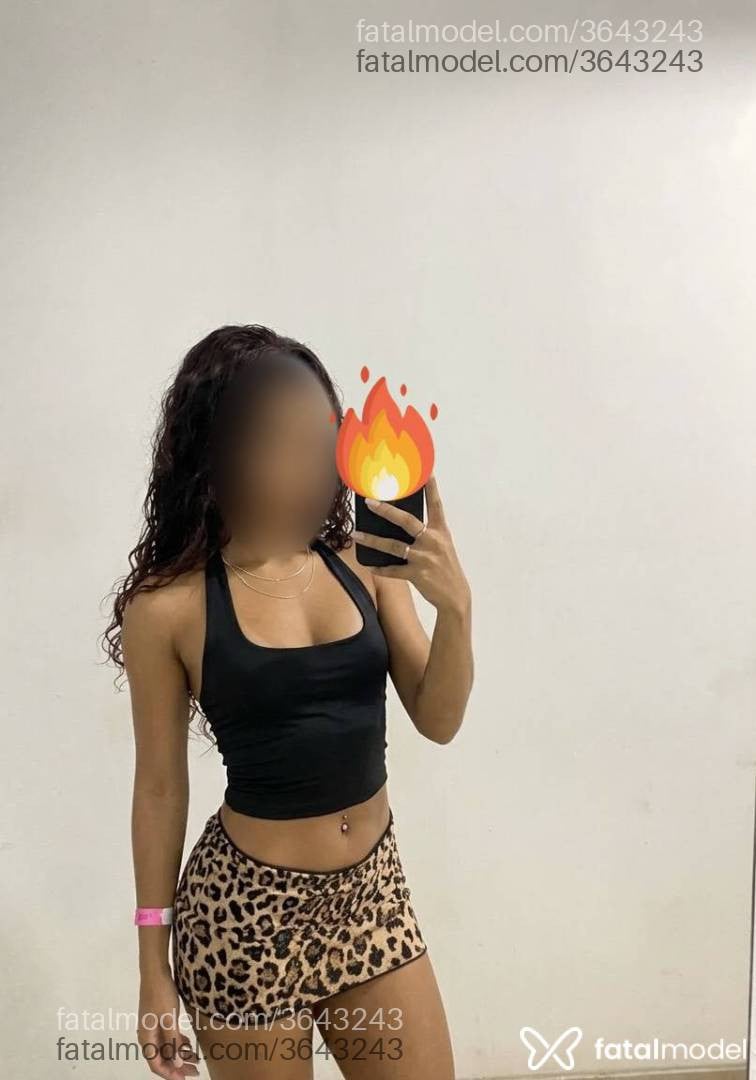 Acompanhante mulher com cabelo castanho de olhos castanhos - Tinna