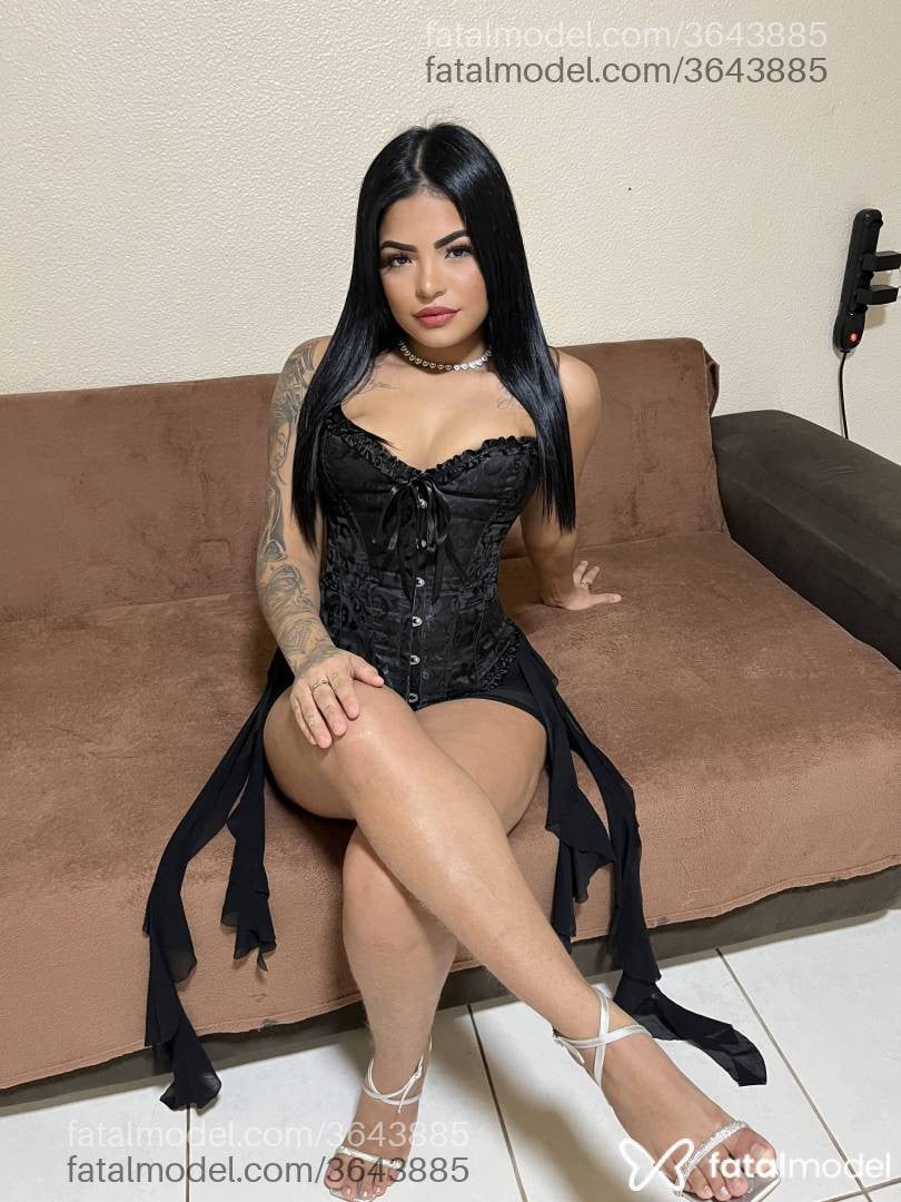 Acompanhante mulher ruiva (o) de olhos castanhos - Cecília