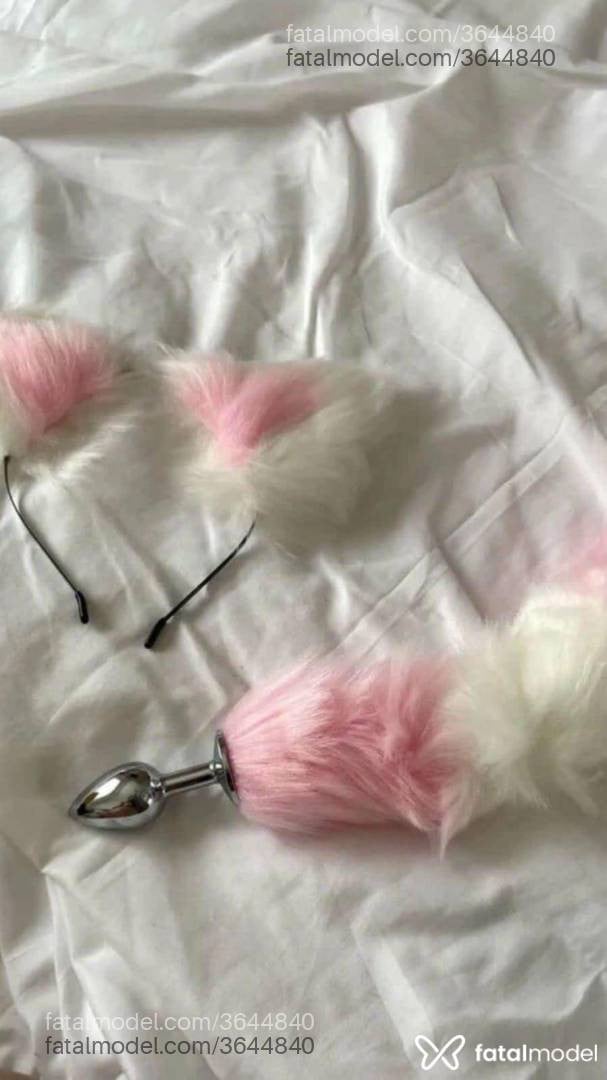 Acompanhante mulher com cabelo castanho de olhos castanhos - Jhenifer Geovana