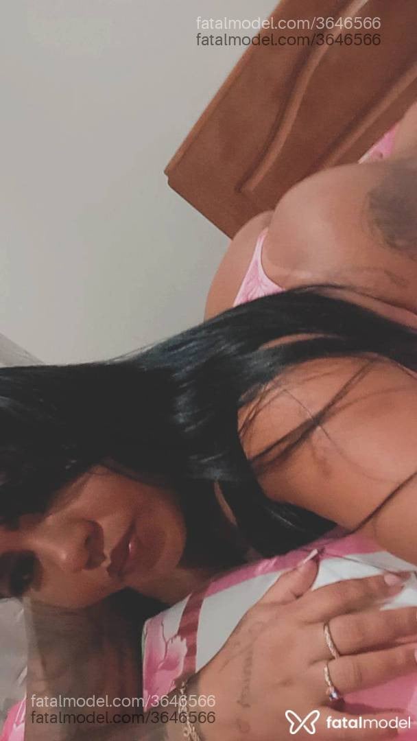 Acompanhante mulher morena (o) de olhos pretos - Letícia
