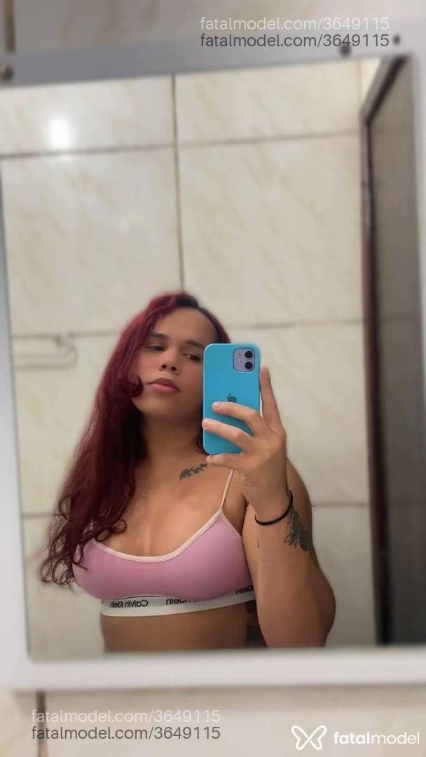 Acompanhante mulher trans morena (o) de olhos castanhos - Alessandra