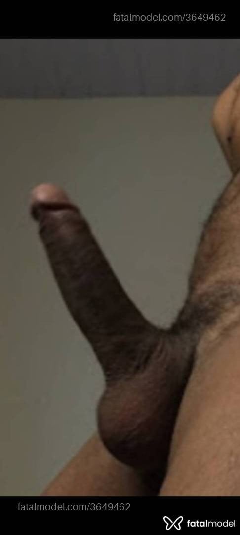 Acompanhante homem com cabelo castanho de olhos castanhos - Thyago