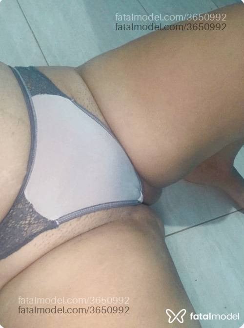 Acompanhante mulher com cabelo castanho de olhos pretos - Gabriele