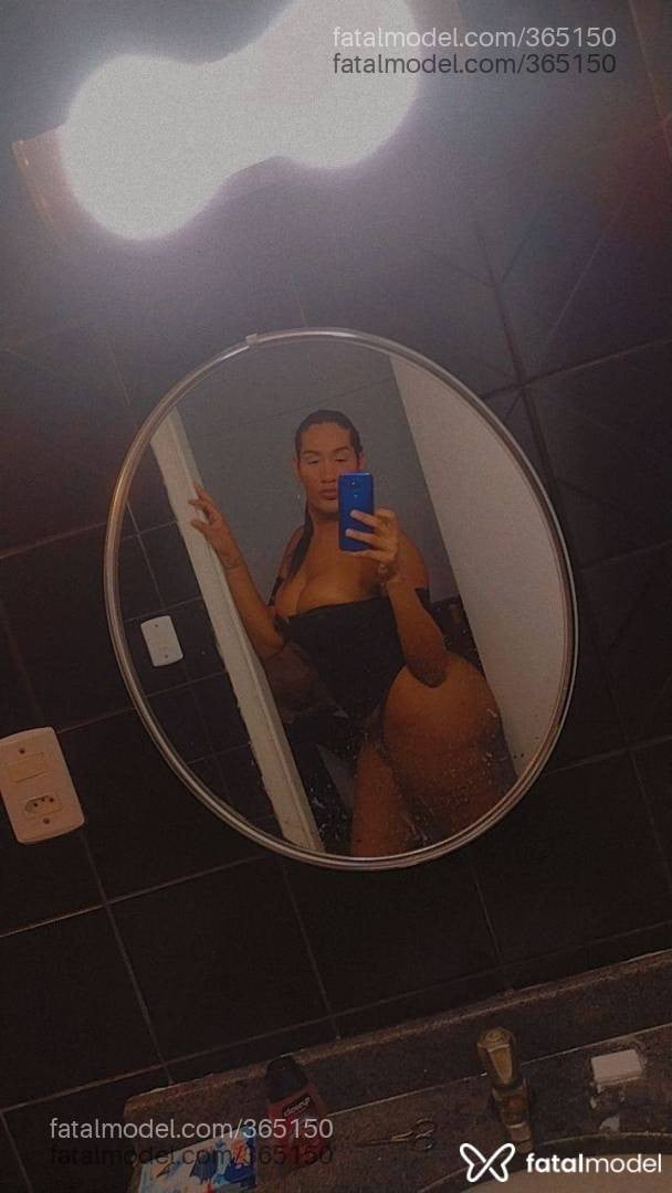 Acompanhante travesti morena (o) de olhos castanhos em Jataí Acompanhante travesti morena (o) de olhos castanhos em Jataí - Valentina Ferraz