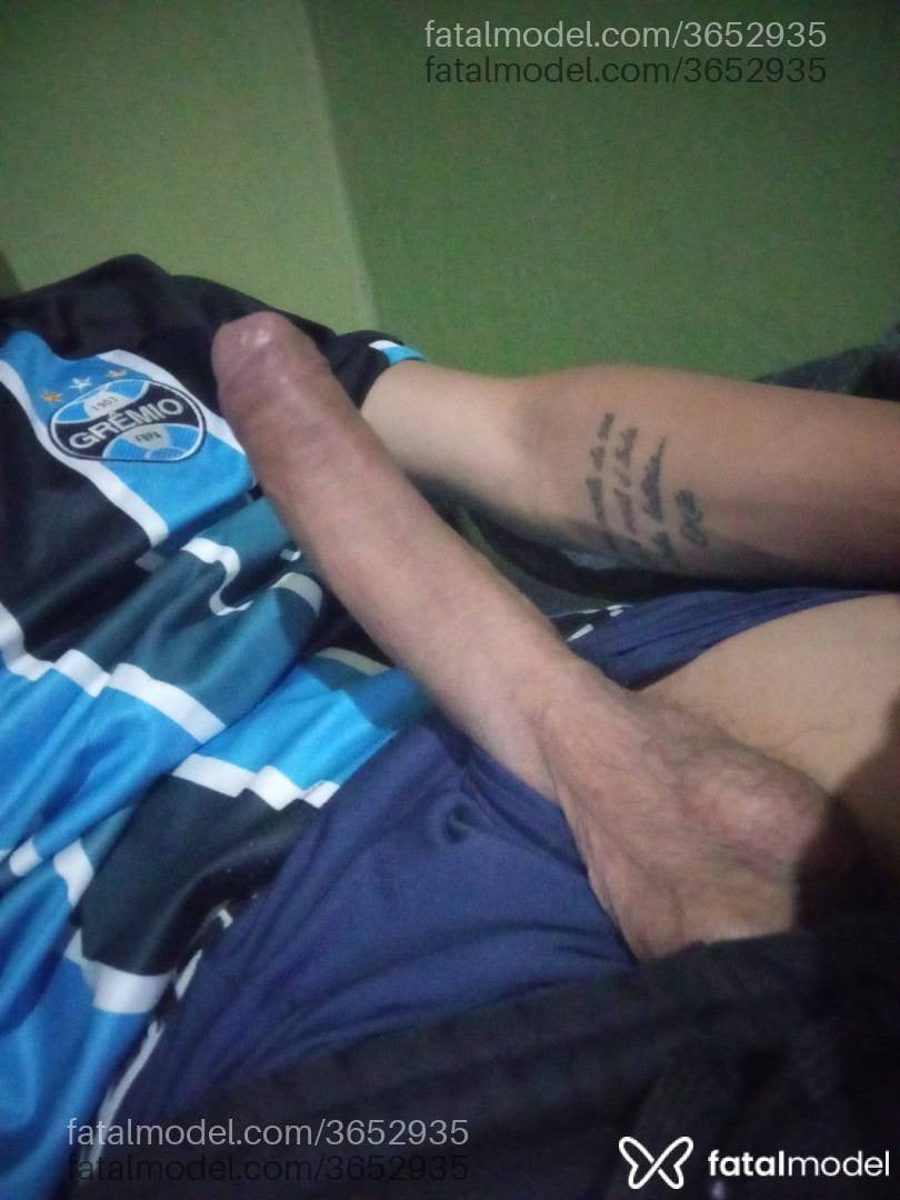 Acompanhante homem morena (o) de olhos pretos - Moreninho