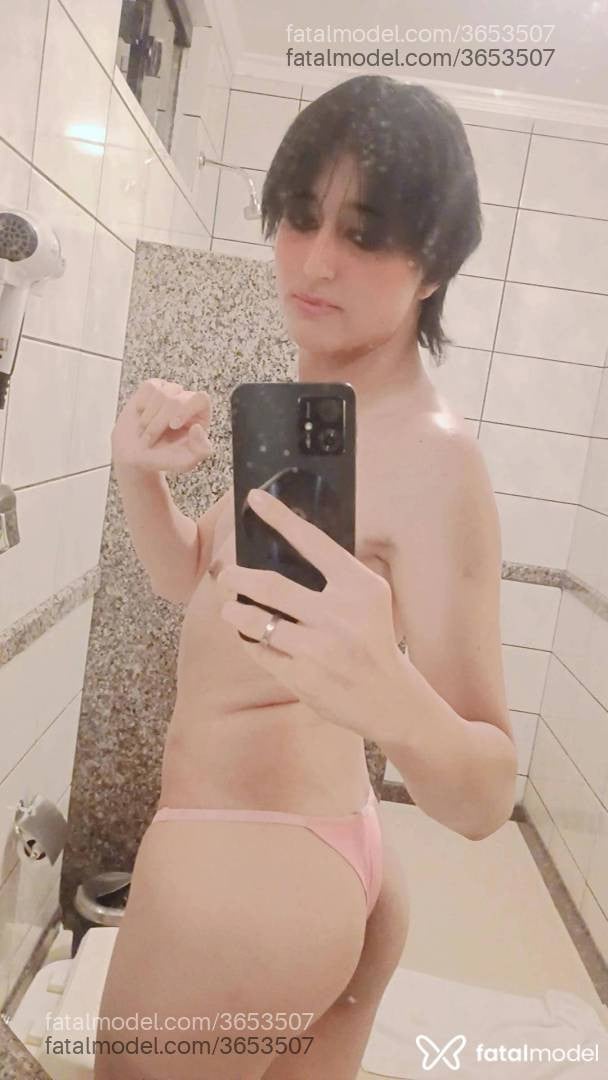 Acompanhante mulher trans morena (o) de olhos castanhos - Maya Ferreira
