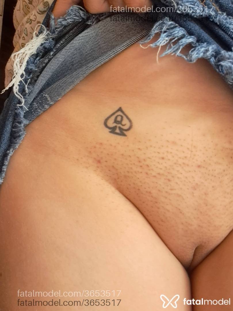 Acompanhante mulher loira (o) de olhos azuis - Bella