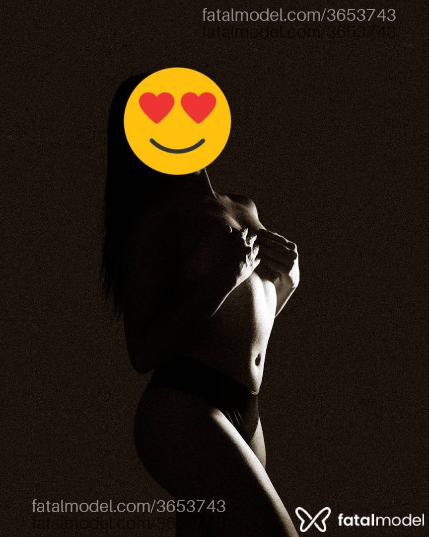 Acompanhante mulher morena (o) de olhos castanhos - Bruna