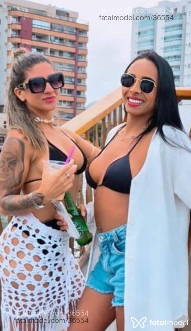 Acompanhante mulher loira (o) de olhos mel - Mel Lisboa