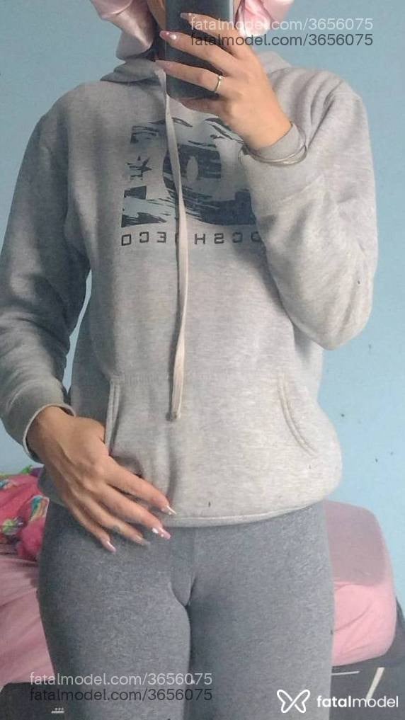Acompanhante mulher morena (o) de olhos verdes - Mirella Souza