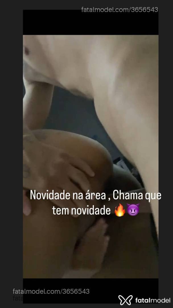 Acompanhante homem com cabelo grisalho de olhos castanhos - Babysensual