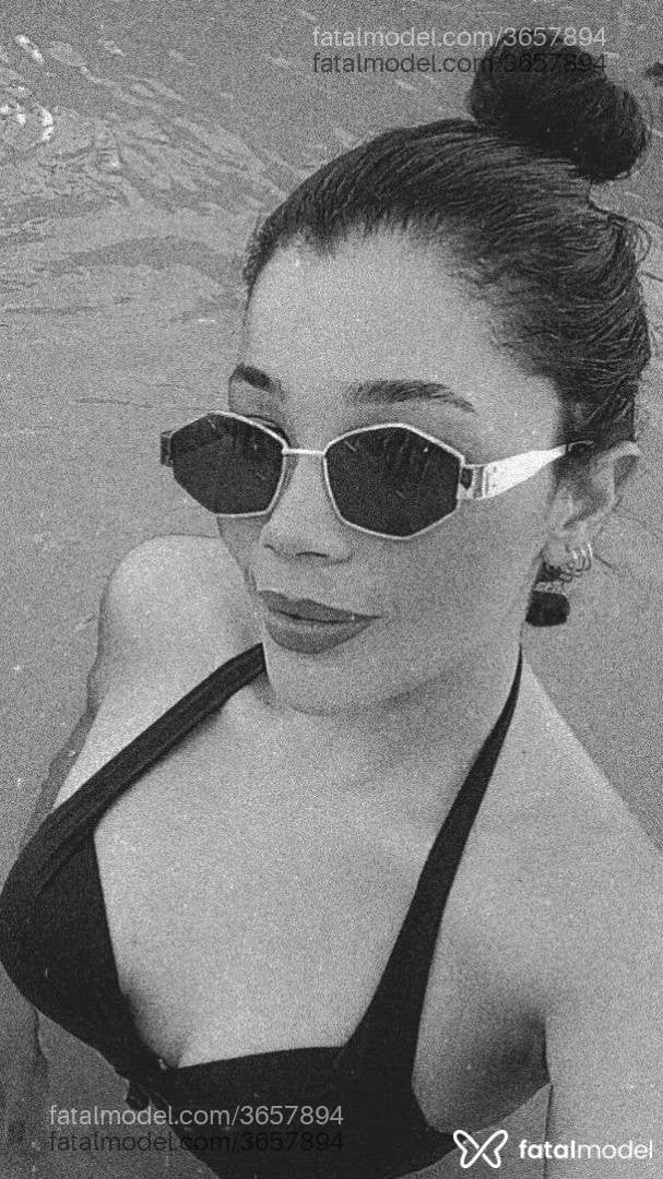 Acompanhante mulher morena (o) de olhos castanhos - Paty Oliver