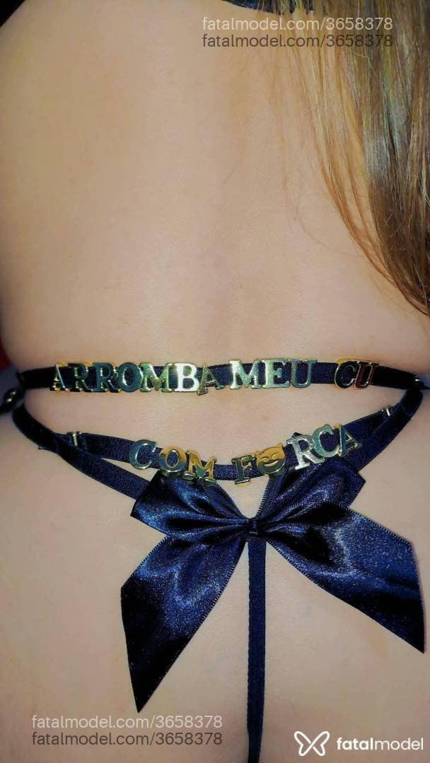 Acompanhante mulher loira (o) de olhos mel - Karolyne Tens